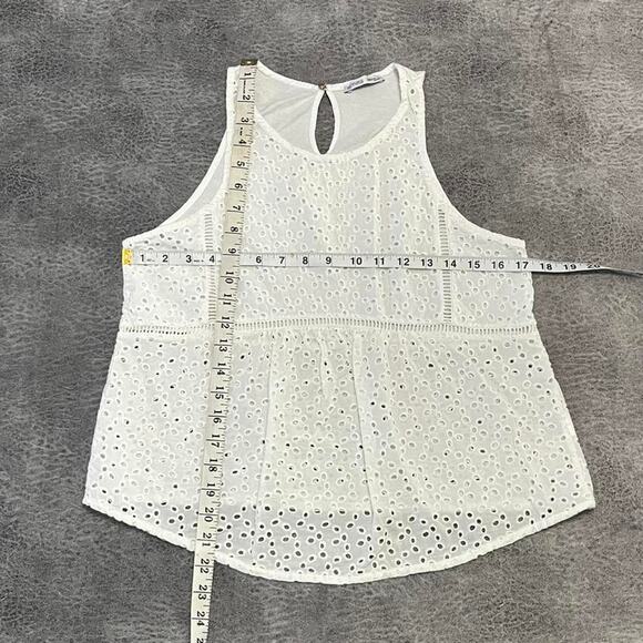 Zara eyelet dainty tank top - Picture 4 of 7